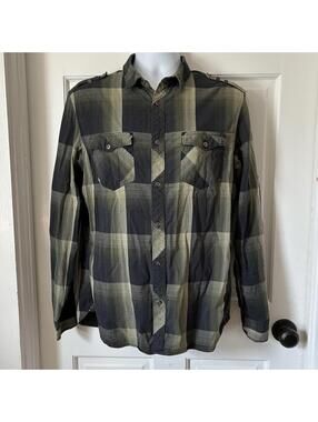 Rock & Republic Men's Button Up Green and Black Plaid Shirt - Size L